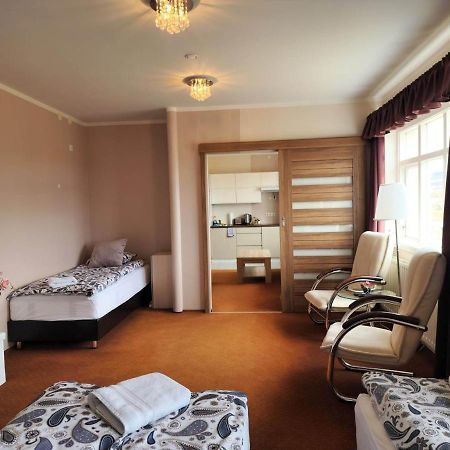 Kiljan Apartments & Rooms Бльондюоус Екстер'єр фото